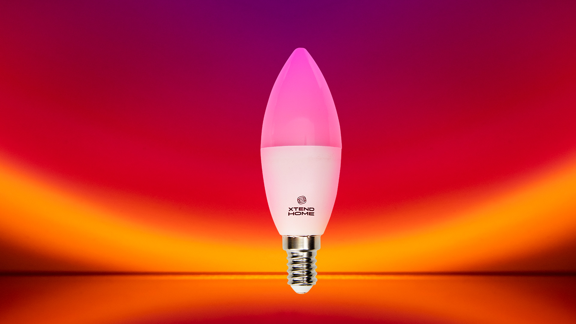 Chytrá LED žárovka Xtend Home měnící barvy